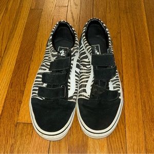 Velcro Slip On Vans Sneakers